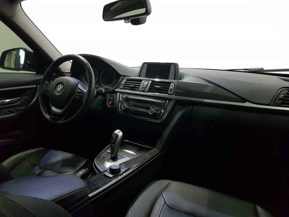 BMW 3 серии, VI (F3x)