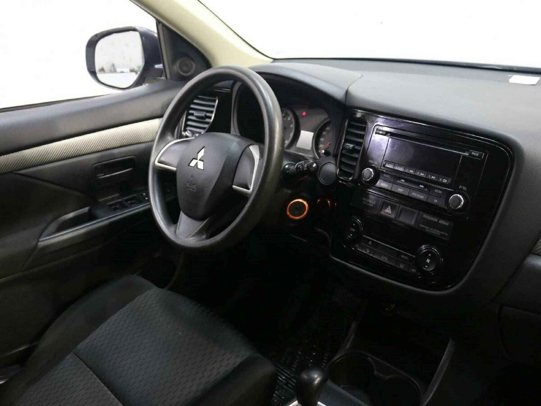 Mitsubishi Outlander, III