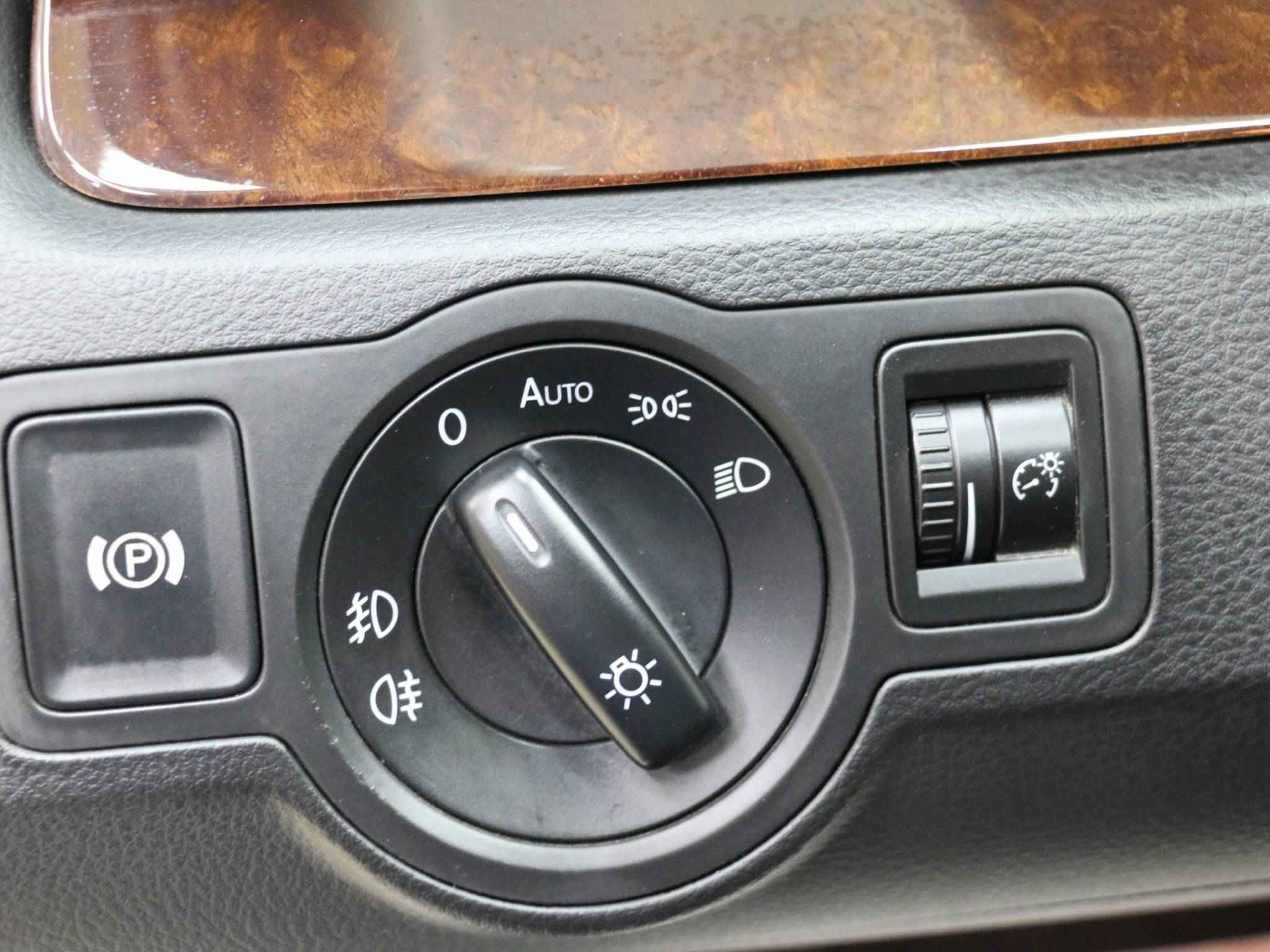 Volkswagen Passat, B6