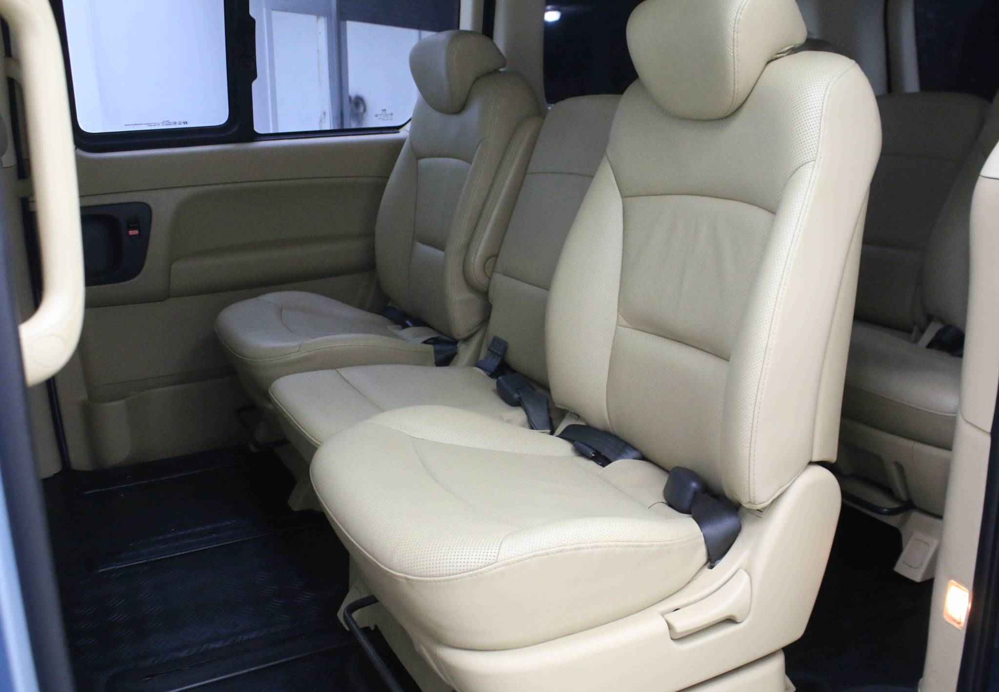 Hyundai Grand Starex, I