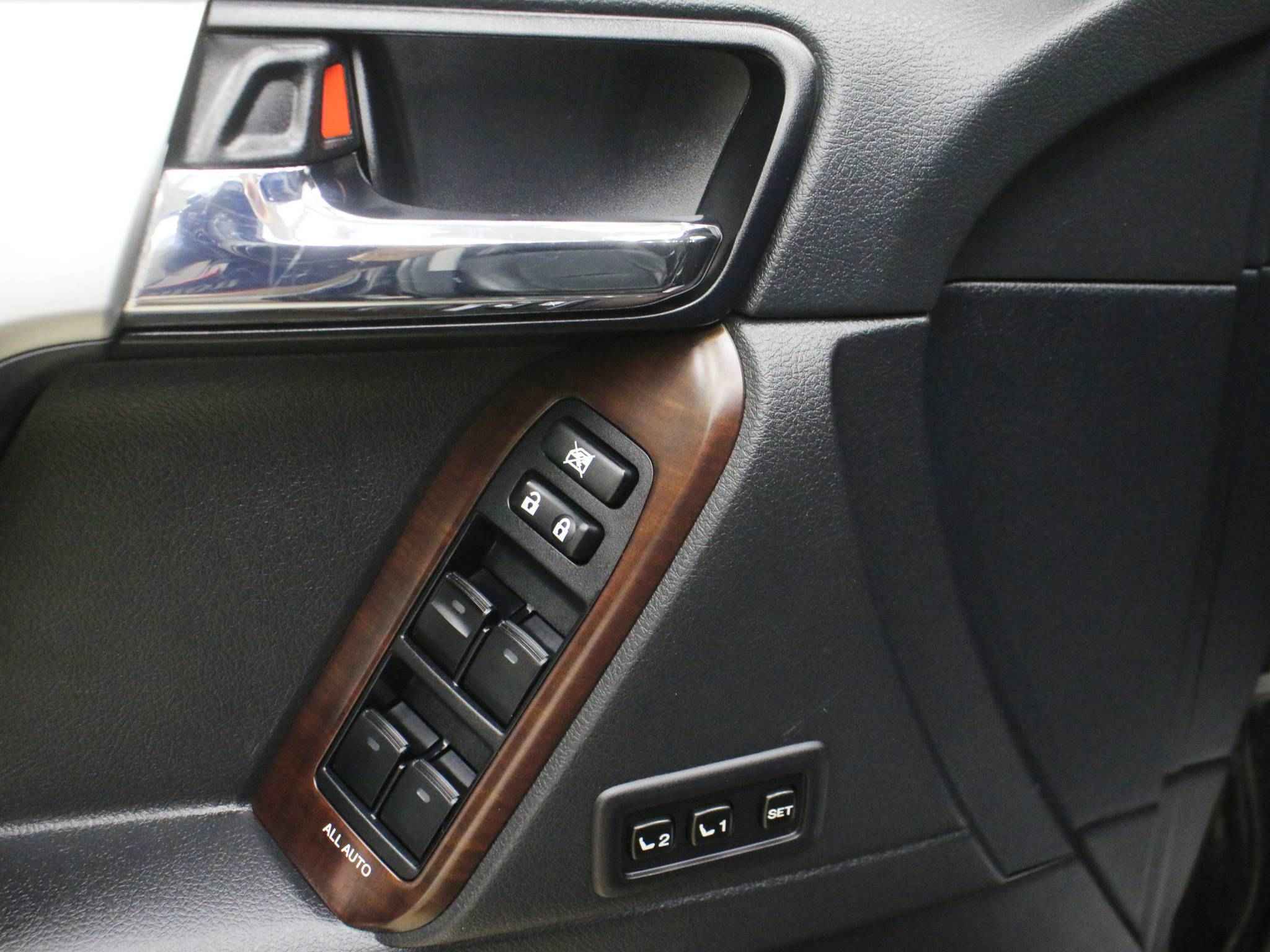 Toyota Land Cruiser Prado, 150 Series Рестайлинг 1