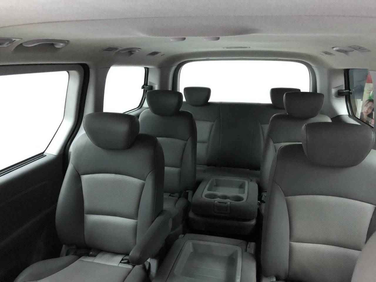 Hyundai Grand Starex, I