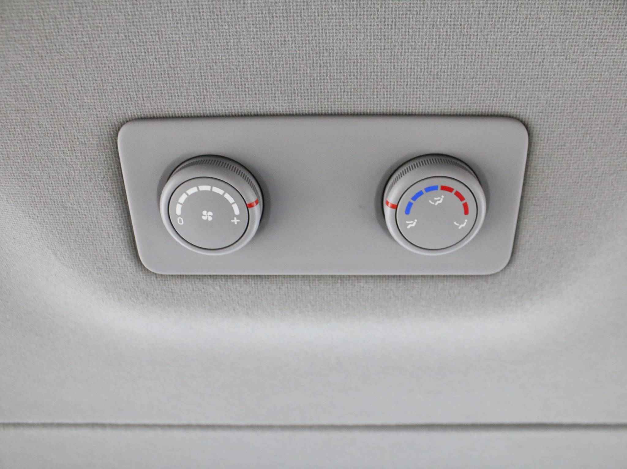 Hyundai Grand Starex, I