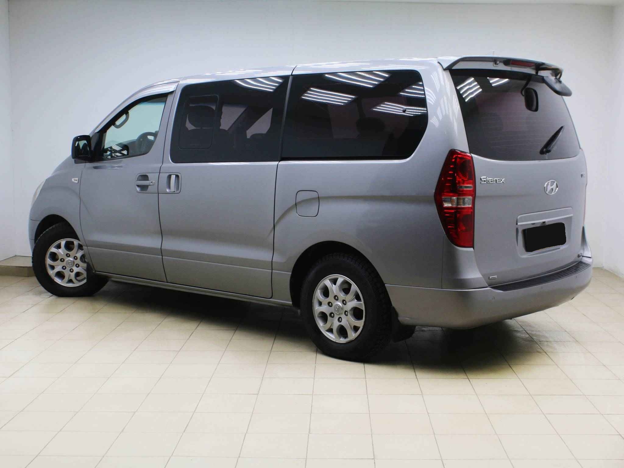 Hyundai Grand Starex, I