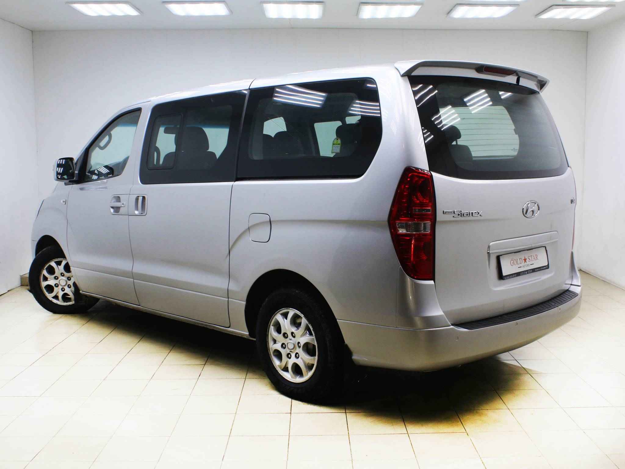 Hyundai Grand Starex, I