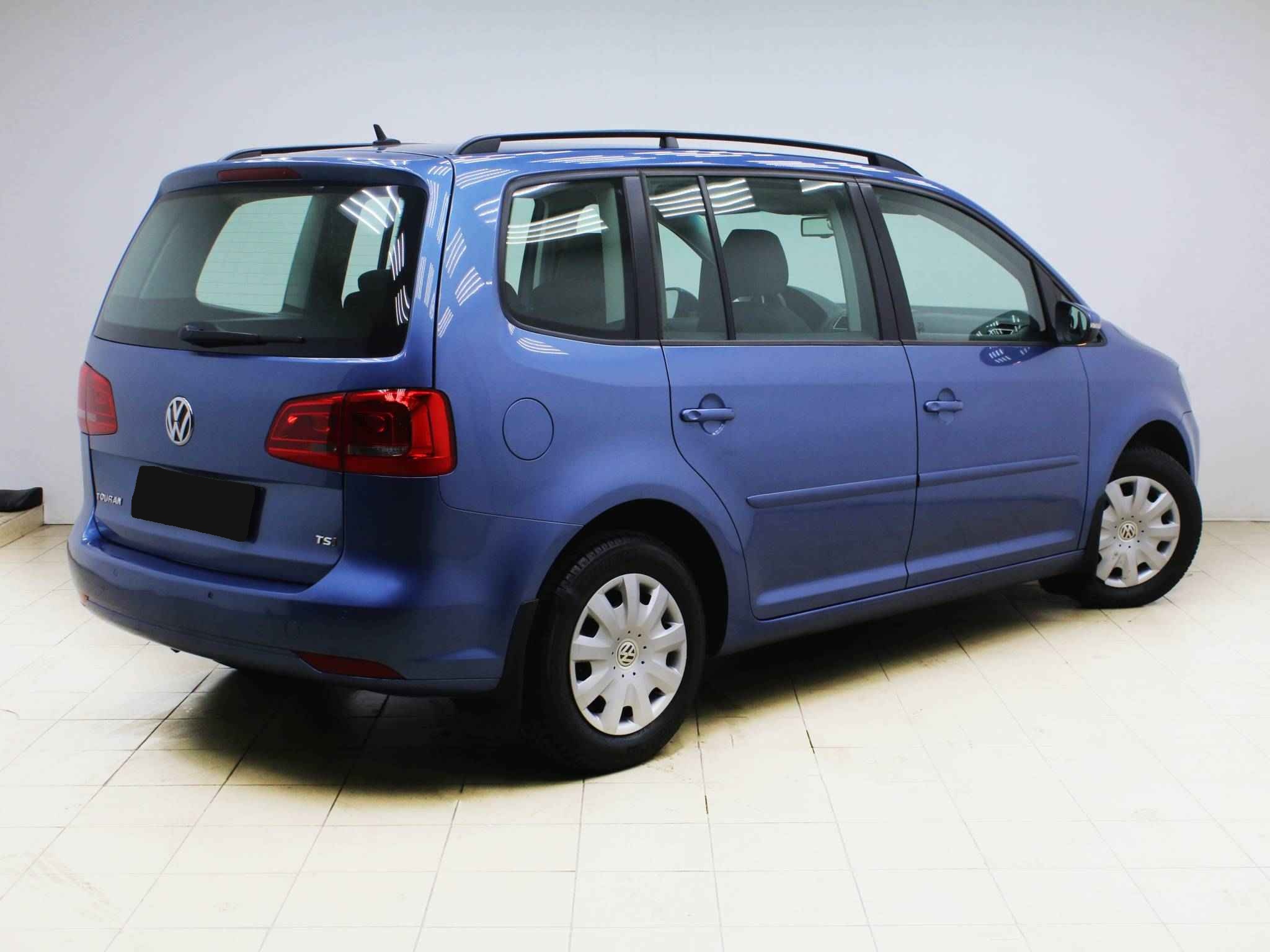 Volkswagen Touran, II