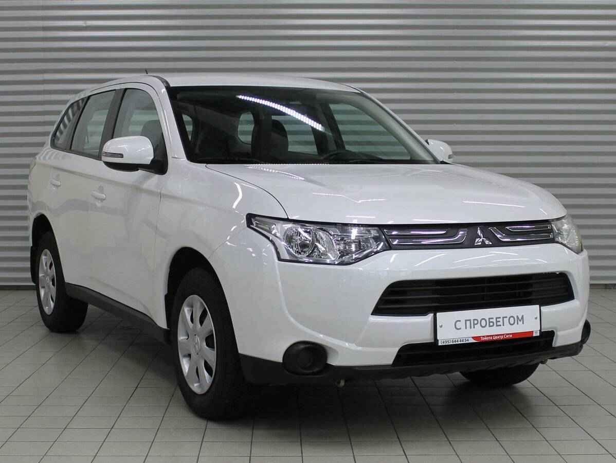 Mitsubishi Outlander, III