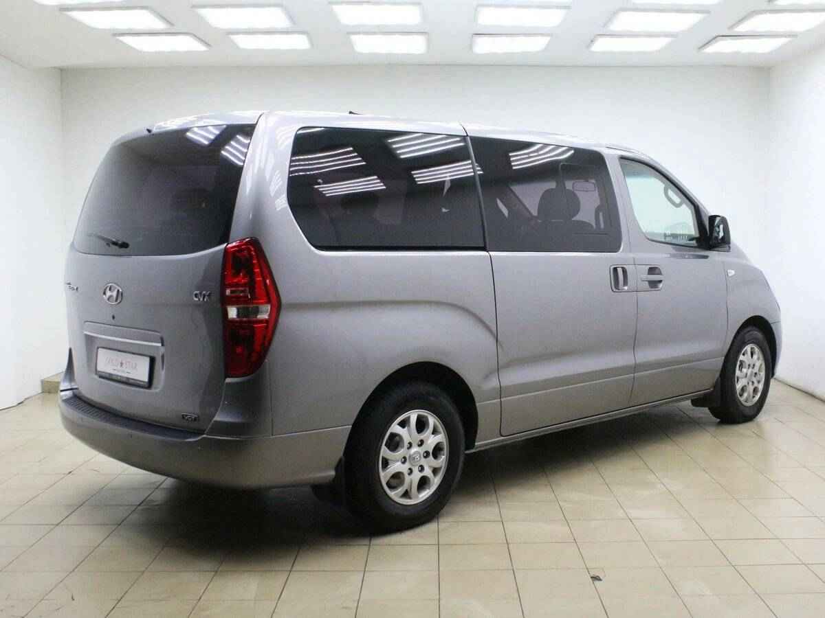 Hyundai Grand Starex, I