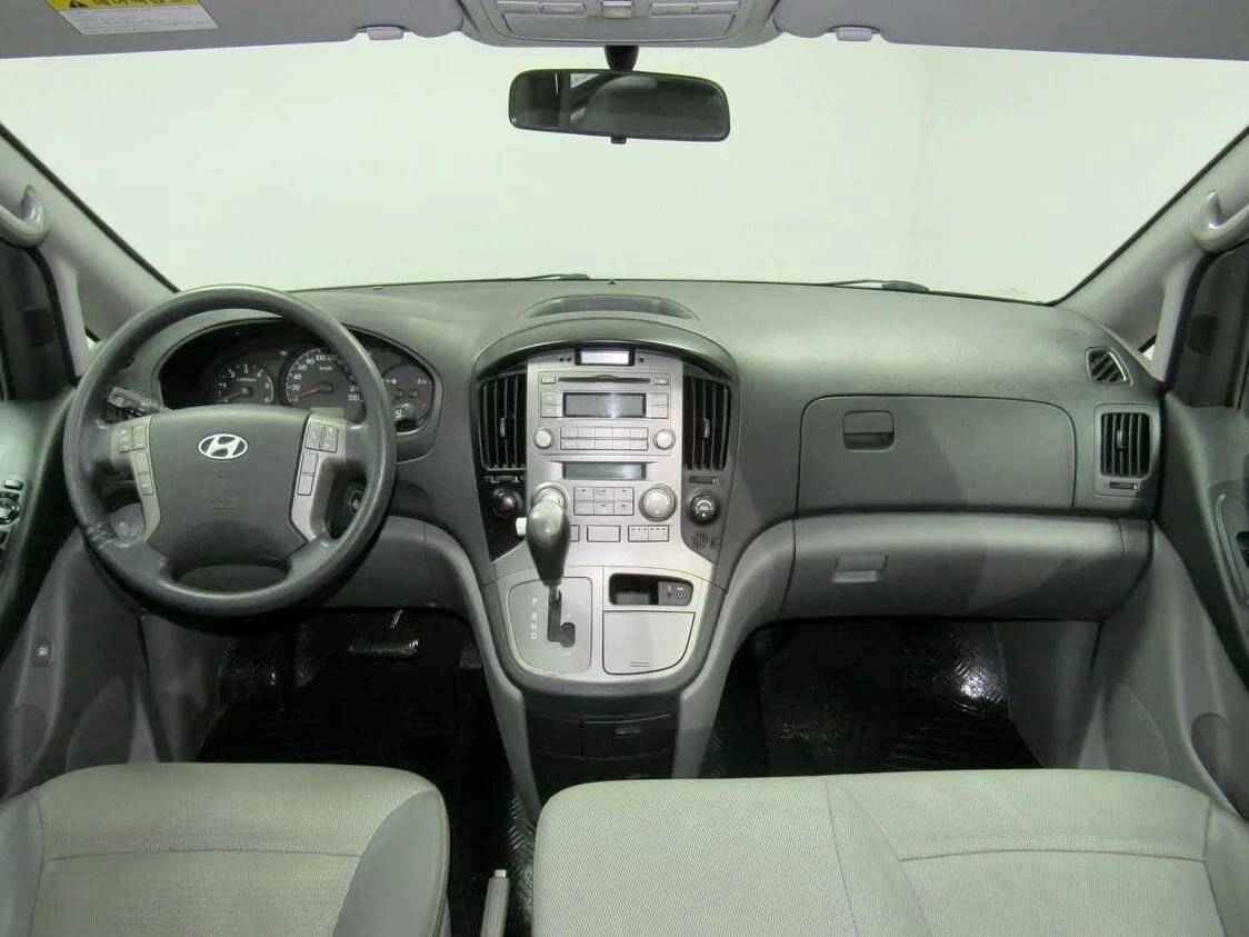Hyundai Grand Starex, I