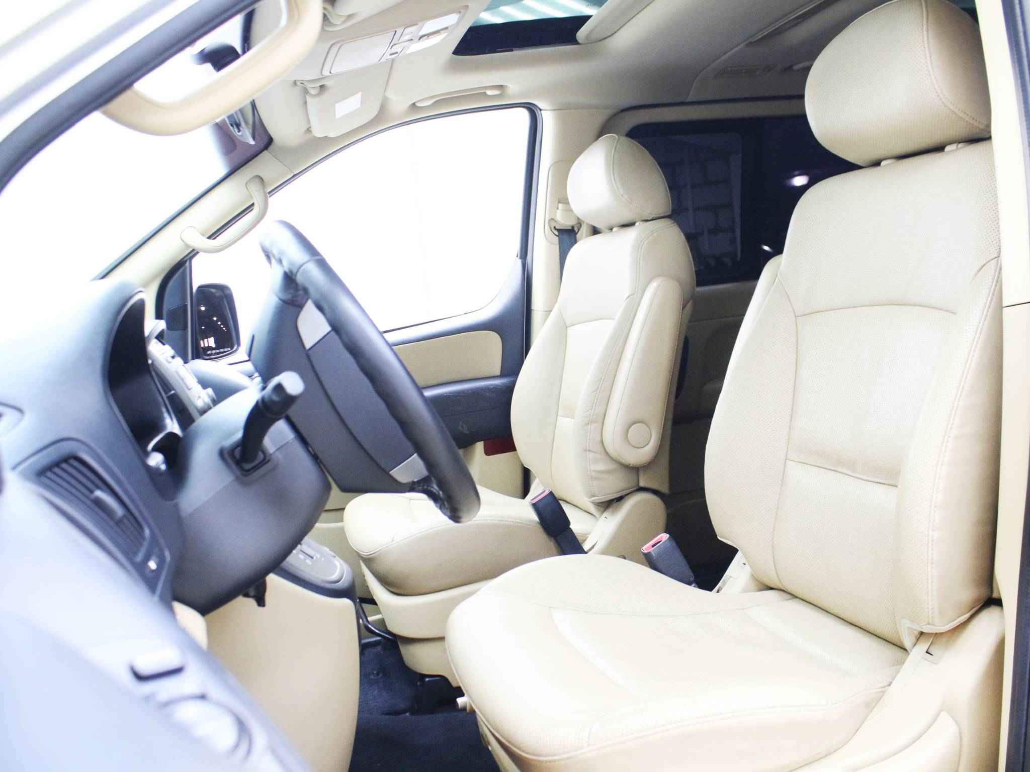 Hyundai Grand Starex, I