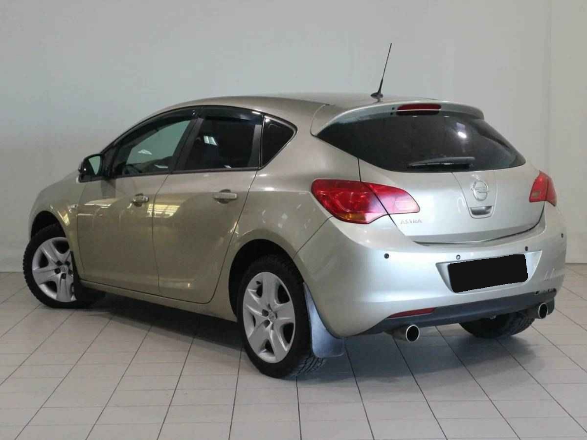 Opel Astra, J