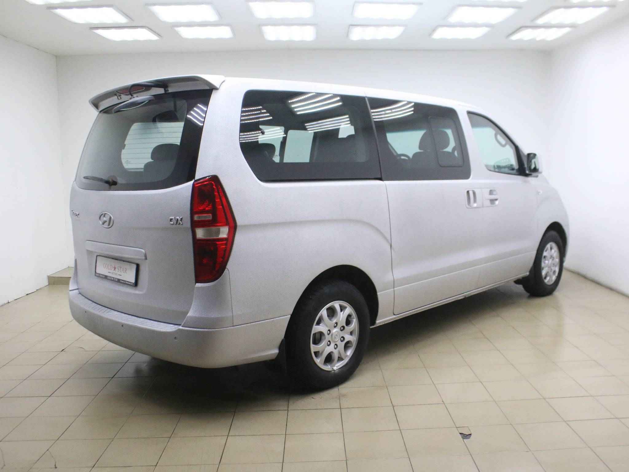 Hyundai Grand Starex, I