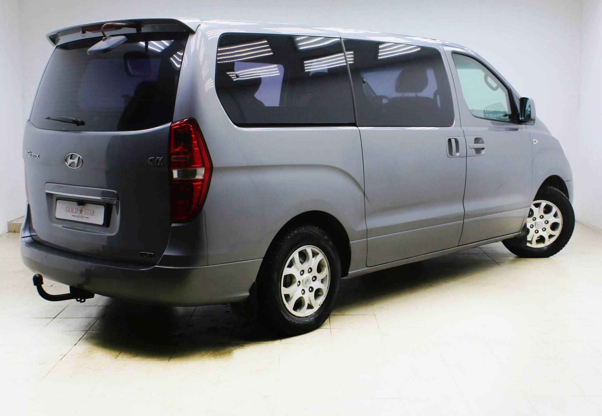 Hyundai Grand Starex, I