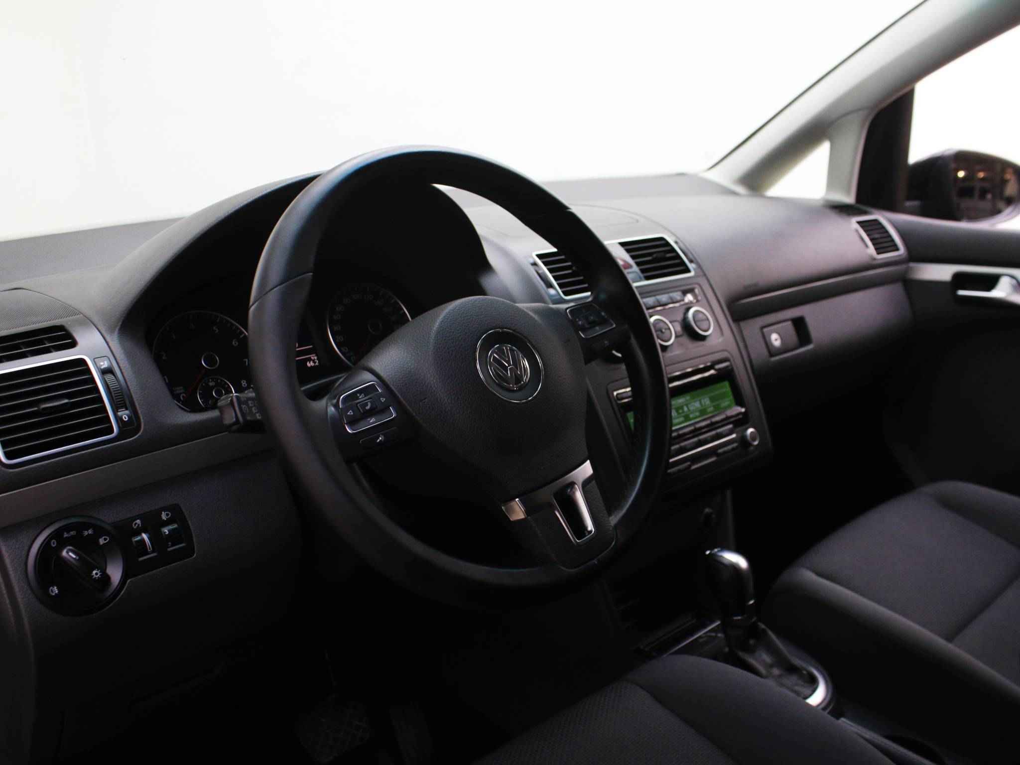 Volkswagen Touran, II