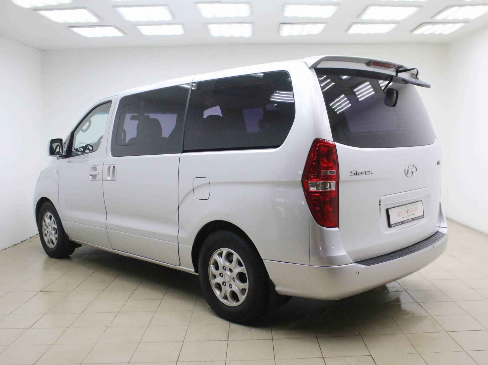 Hyundai Grand Starex, I