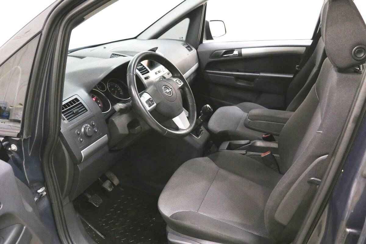 Opel Zafira, B Рестайлинг