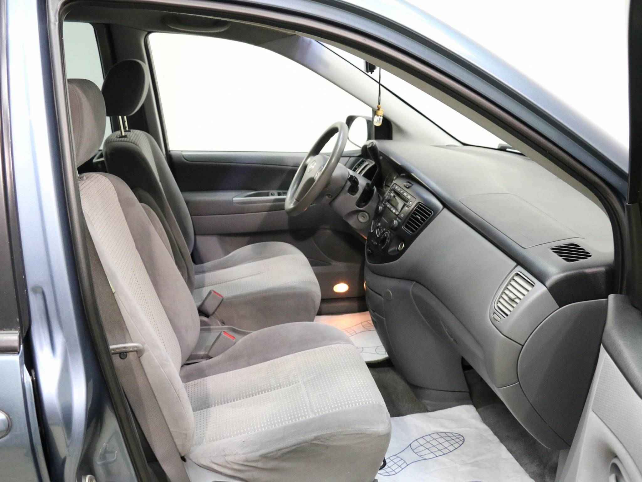 Mazda MPV, II (LW) Рестайлинг