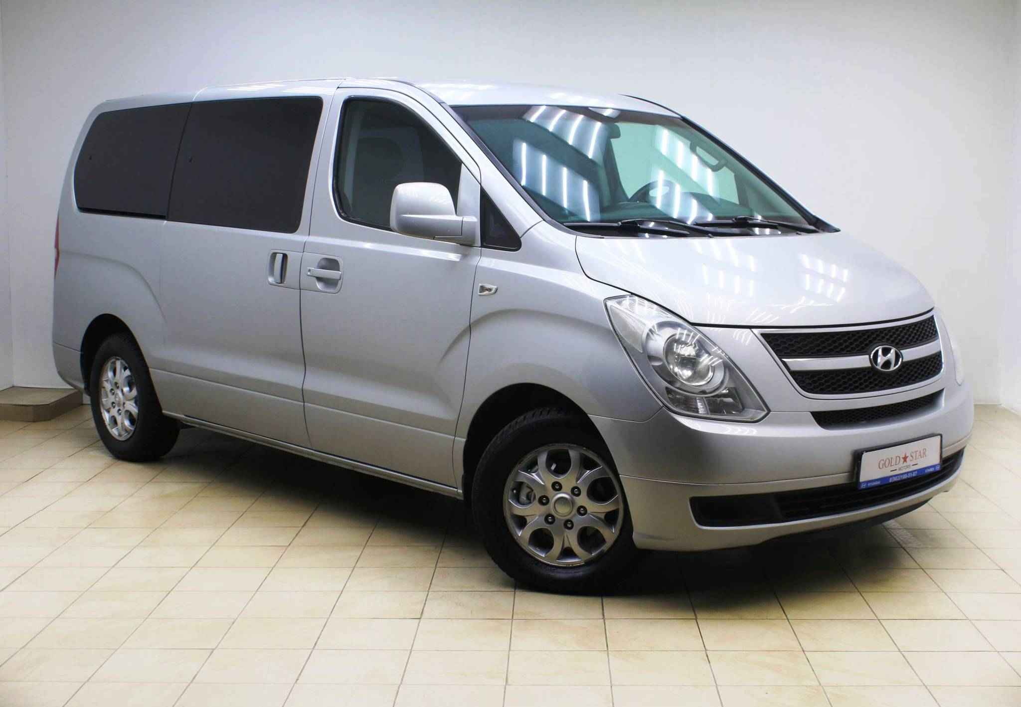 Hyundai Grand Starex, I