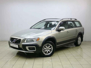 Volvo XC70, II