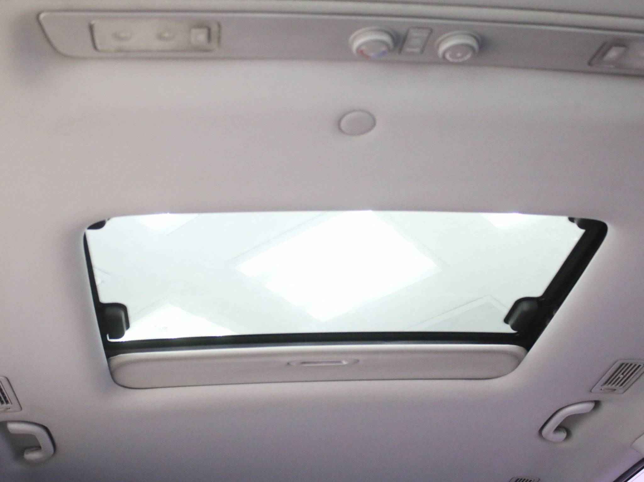 Hyundai Grand Starex, I