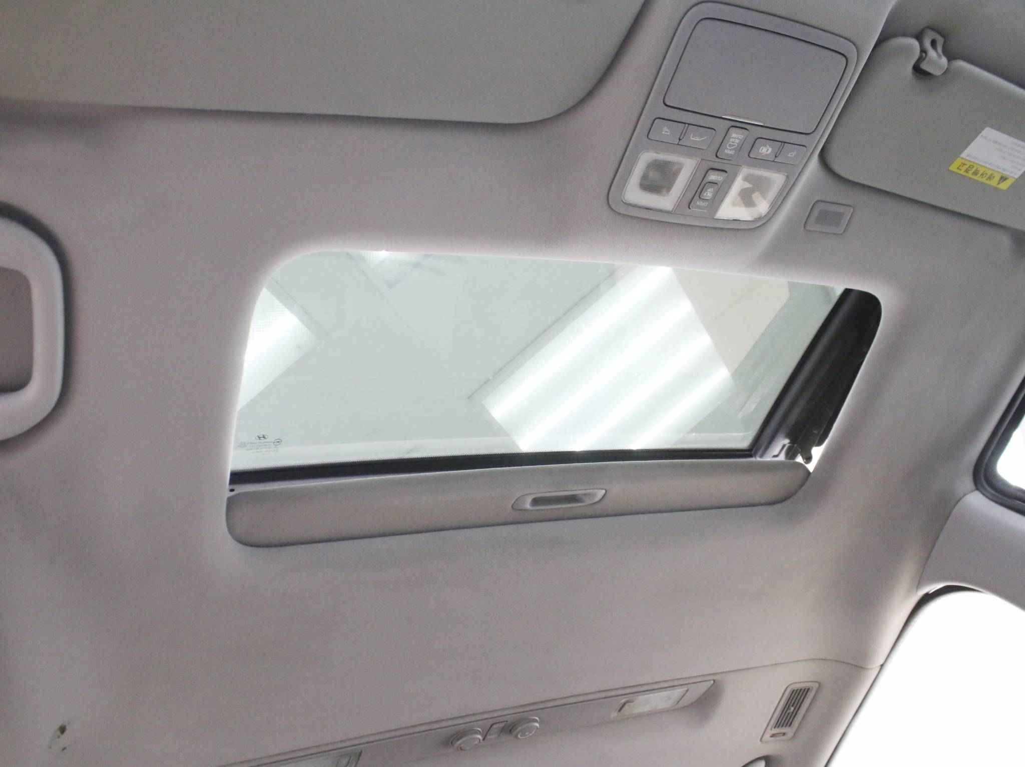 Hyundai Grand Starex, I