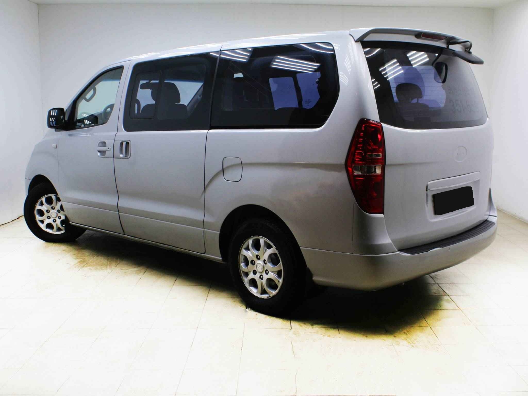 Hyundai Grand Starex, I