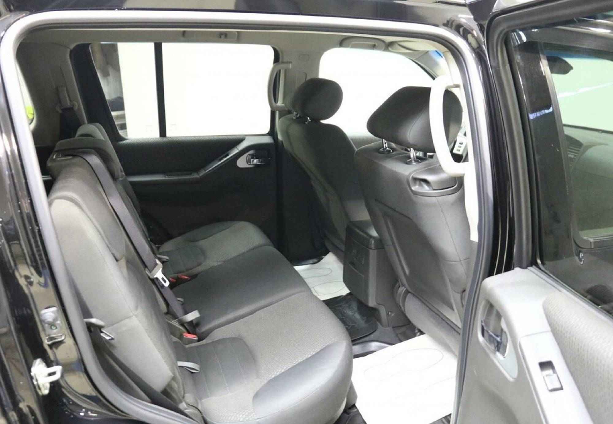 Nissan Pathfinder, III