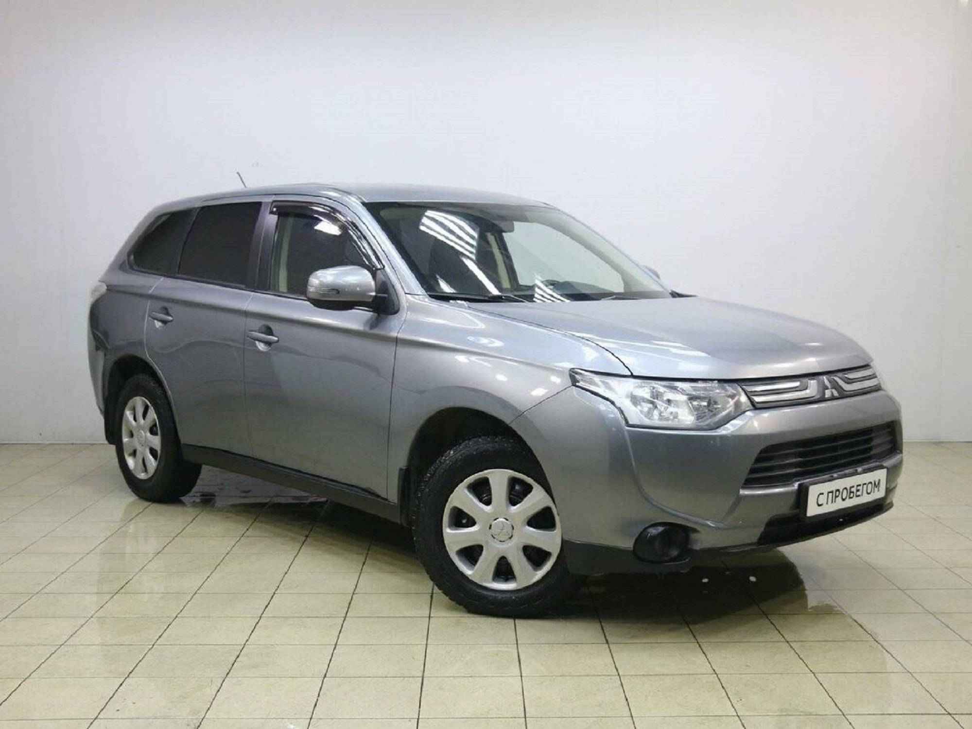 Mitsubishi Outlander, III