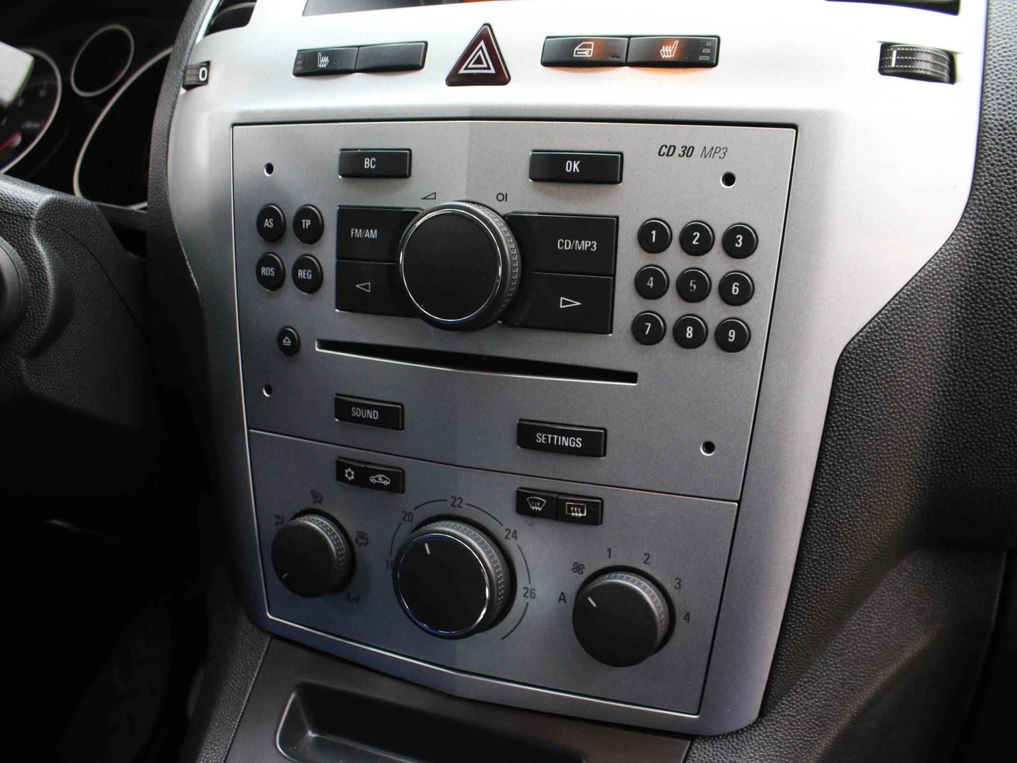 Opel Zafira, B Рестайлинг