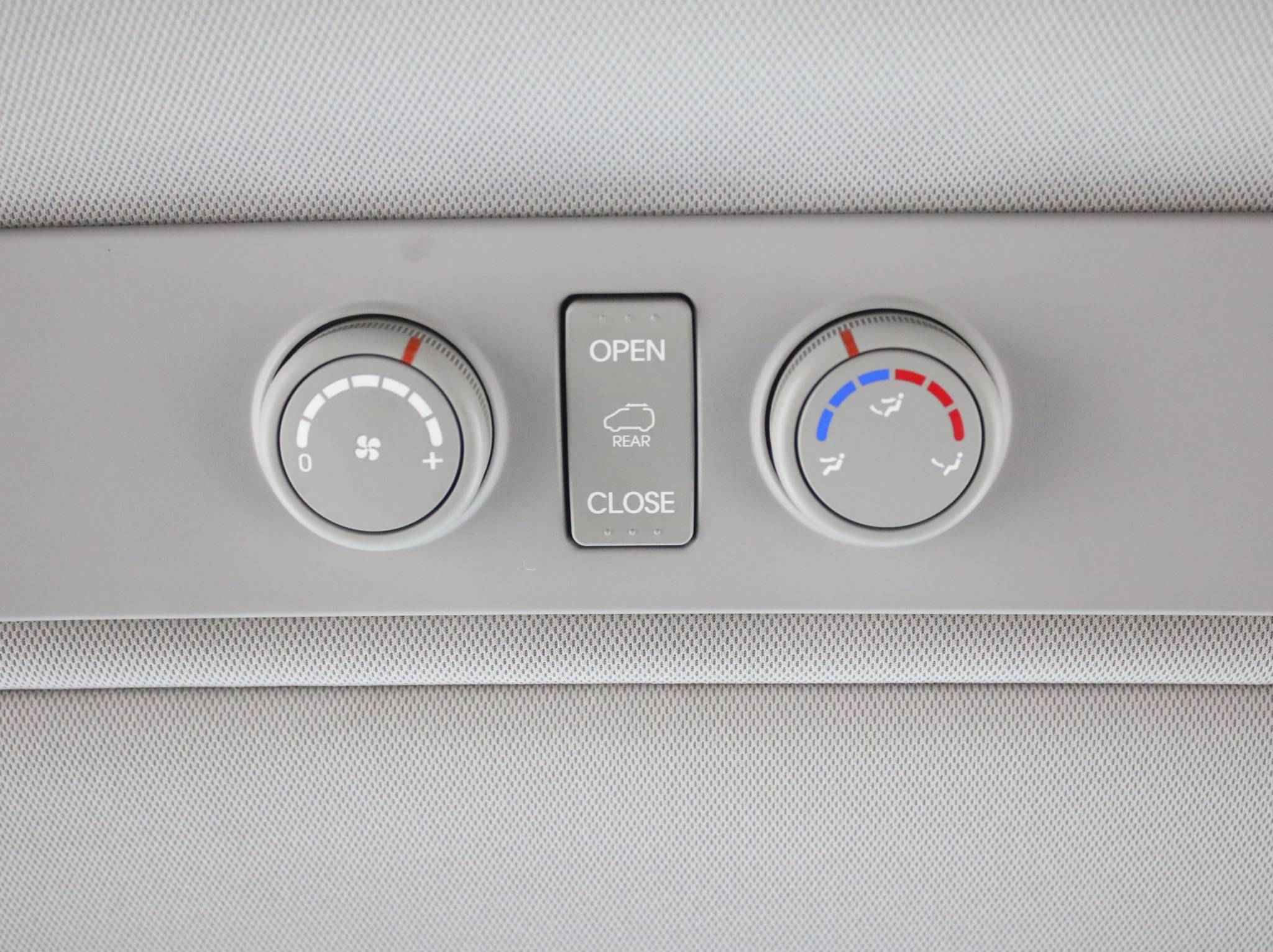 Hyundai Grand Starex, I