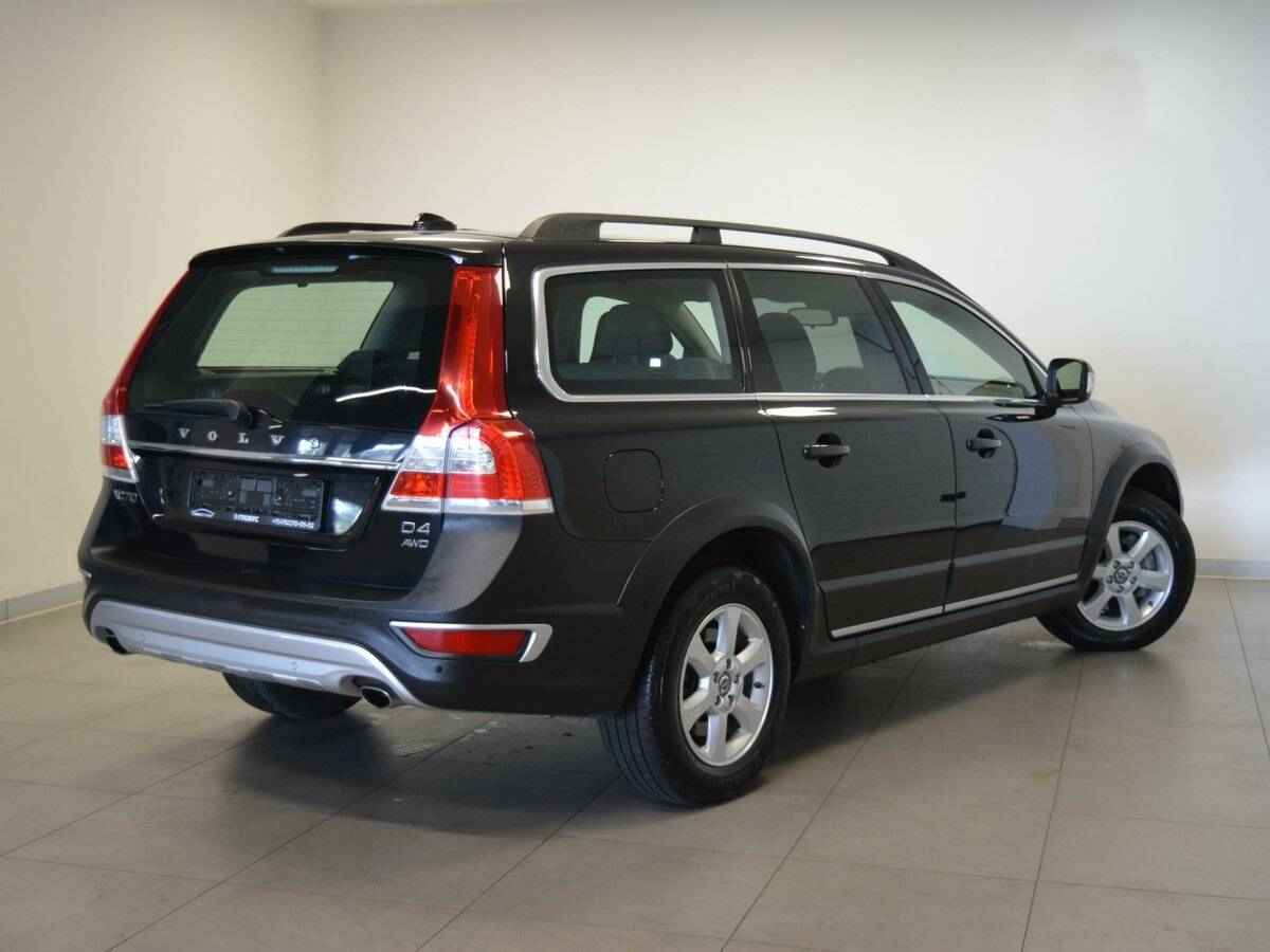 Volvo XC70, II