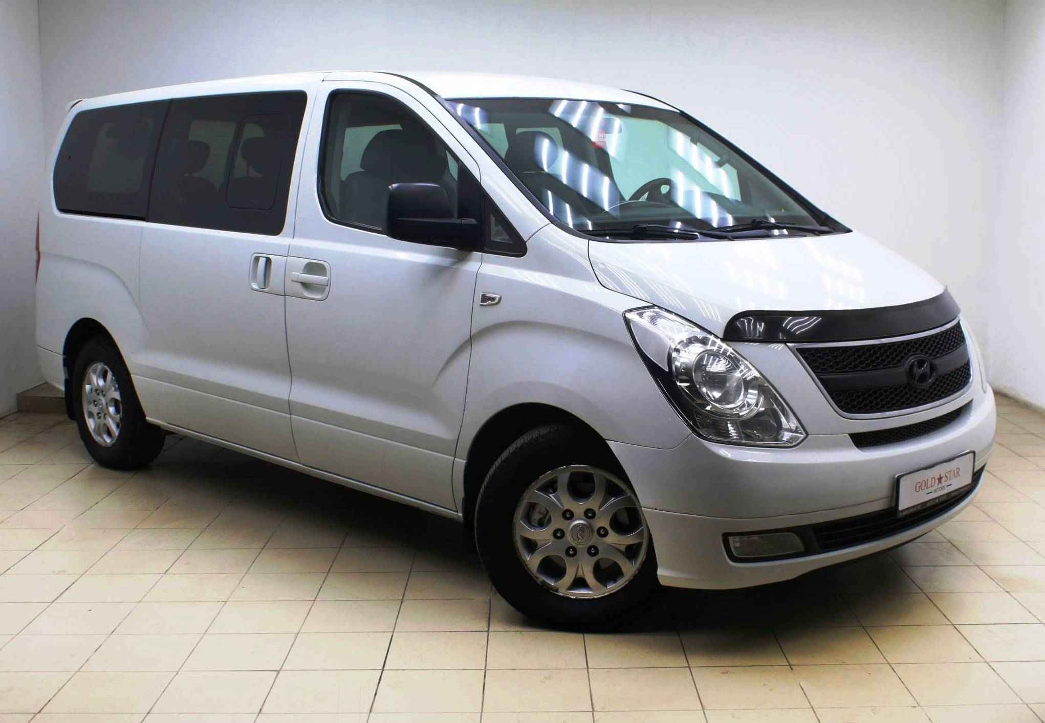 Hyundai Grand Starex, I