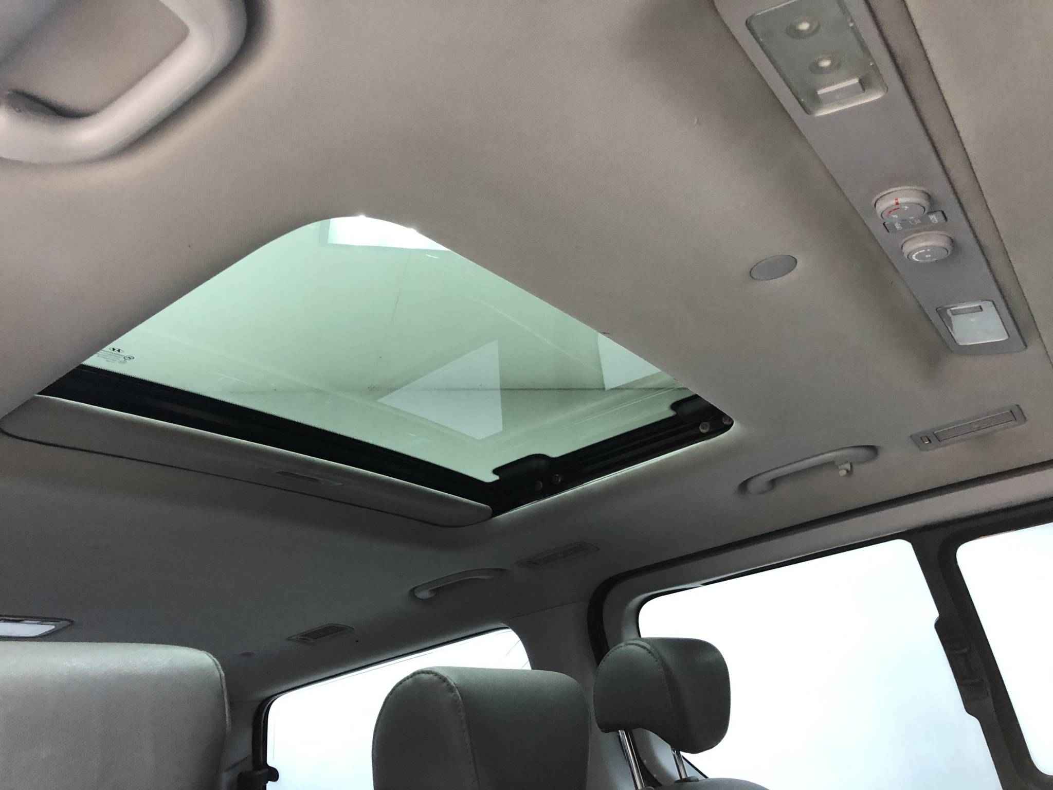 Hyundai Grand Starex, I