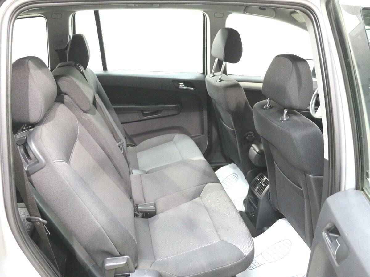 Opel Zafira, B Рестайлинг