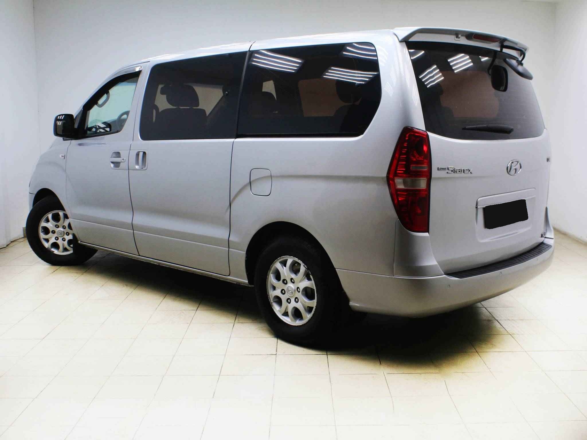 Hyundai Grand Starex, I