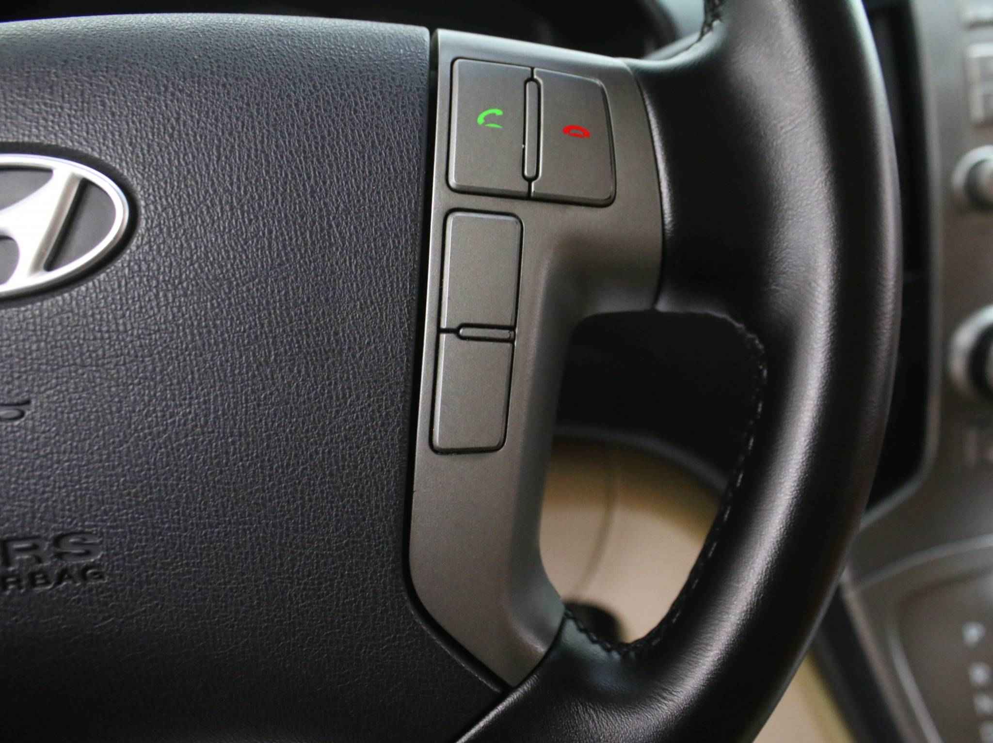 Hyundai Grand Starex, I