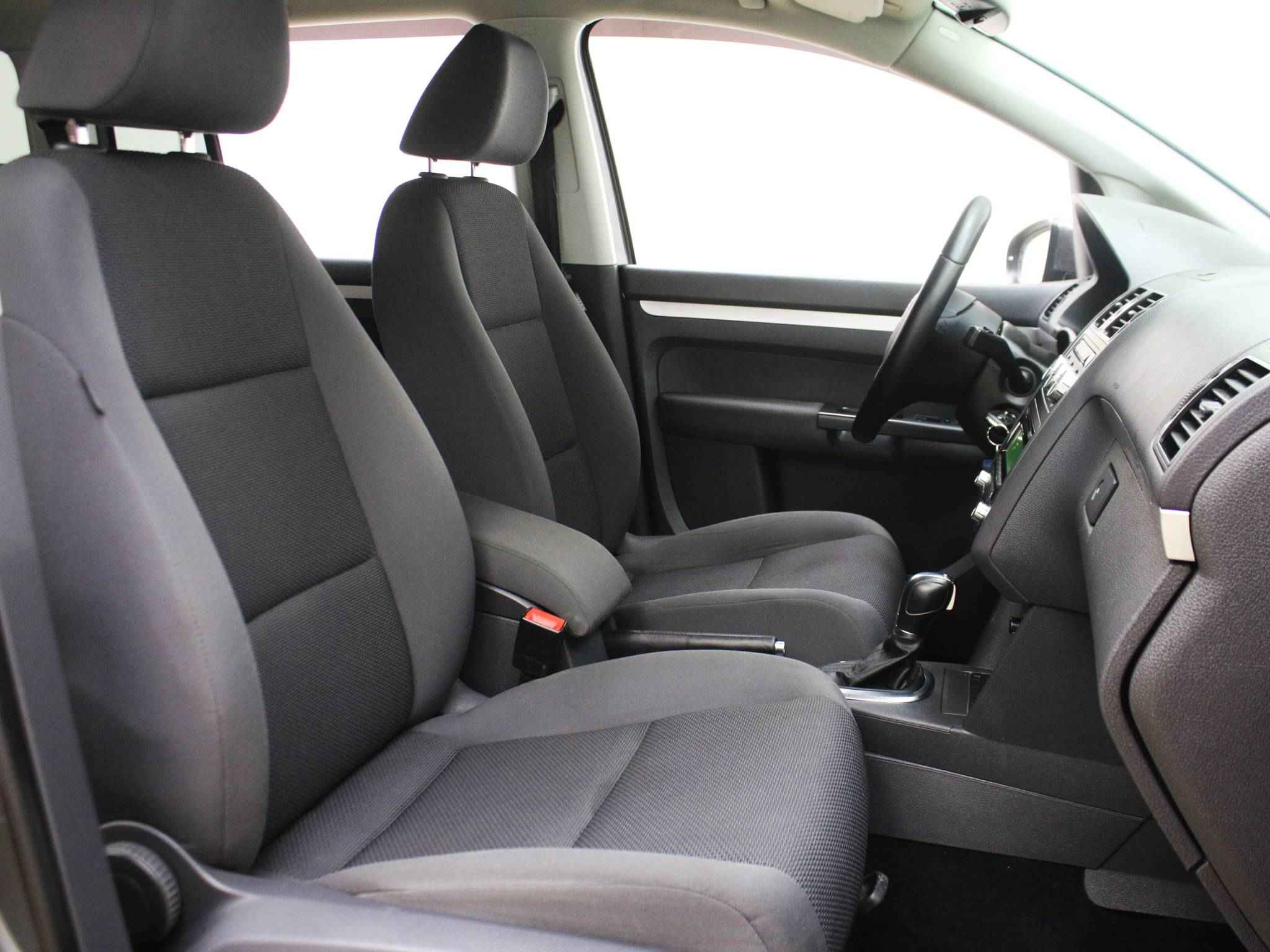 Volkswagen Touran, II