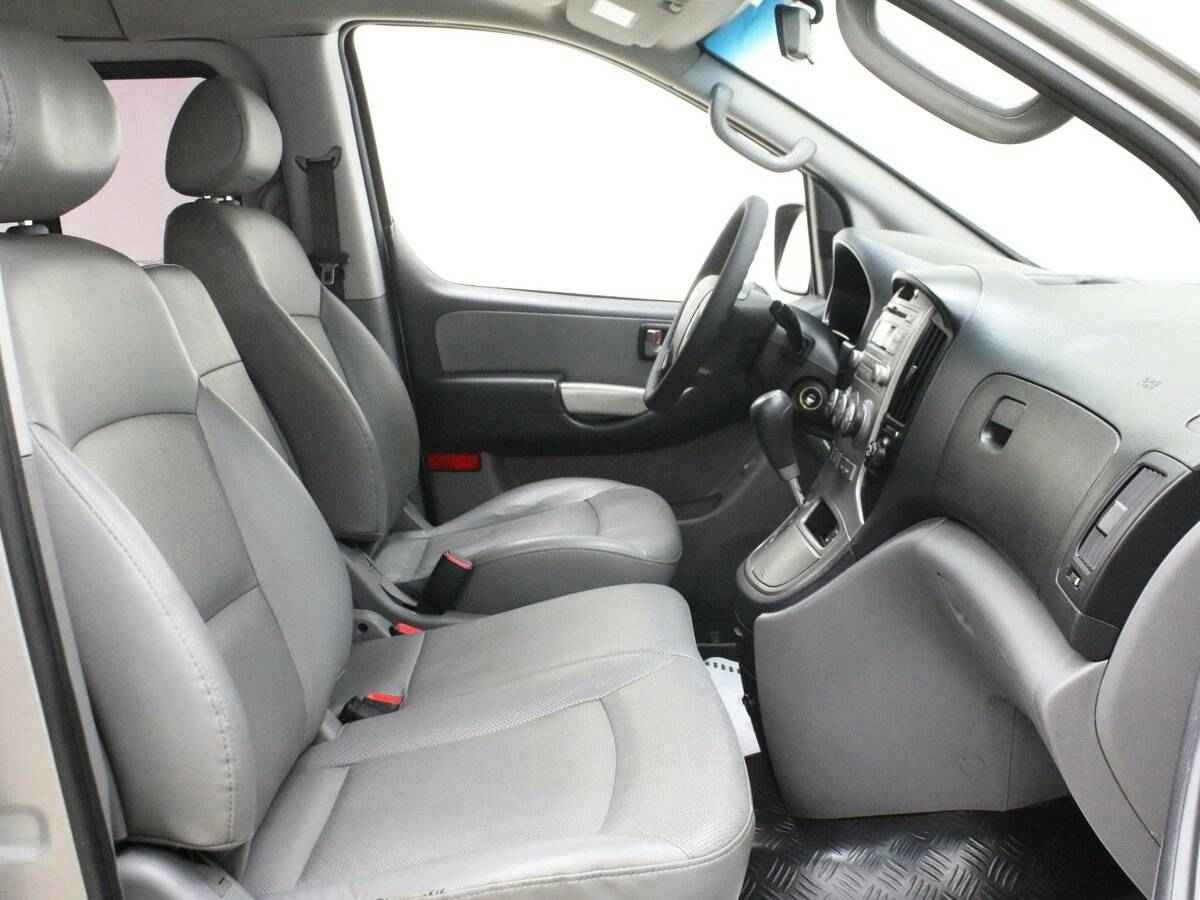 Hyundai Grand Starex, I