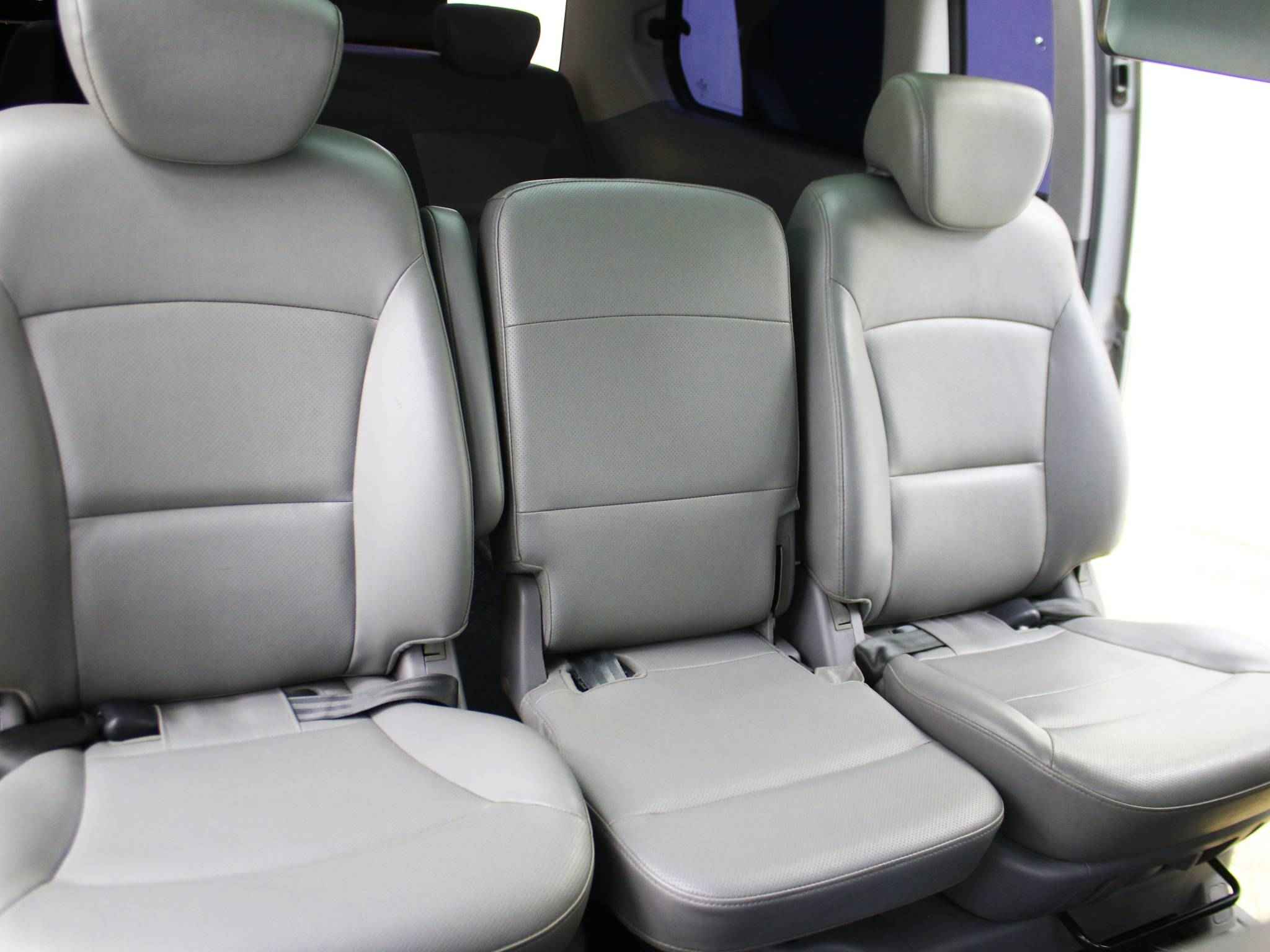 Hyundai Grand Starex, I