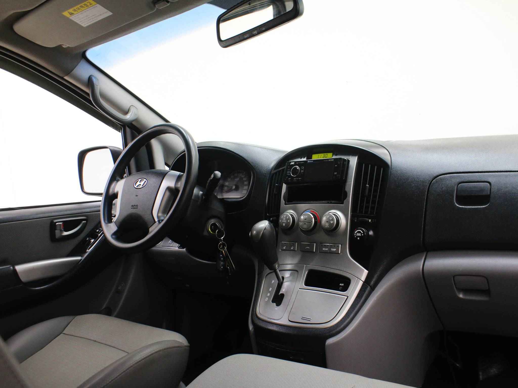 Hyundai Grand Starex, I