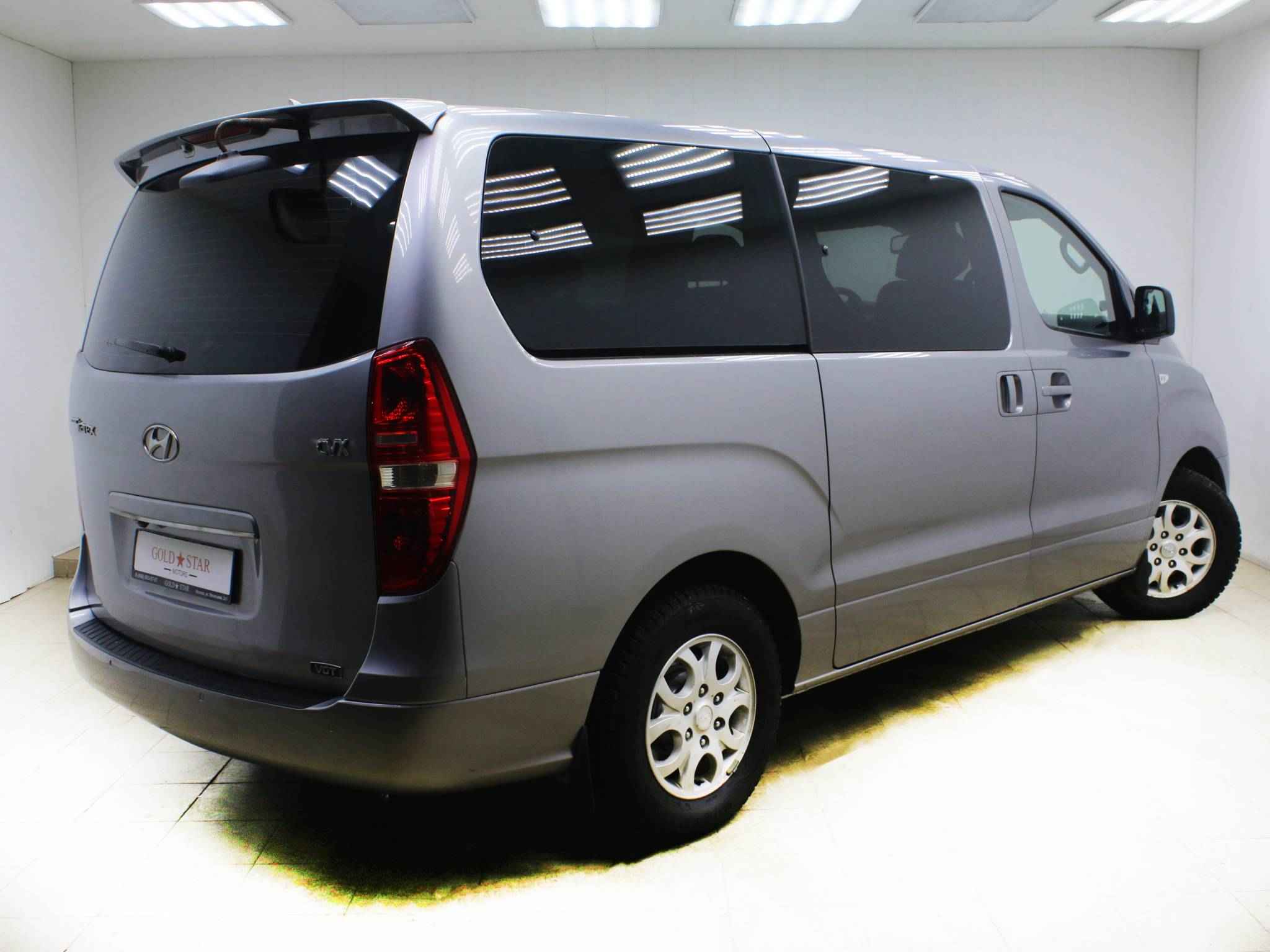 Hyundai Grand Starex, I