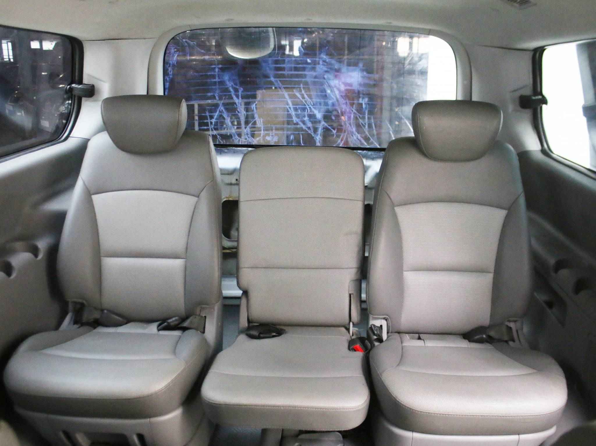 Hyundai Grand Starex, I