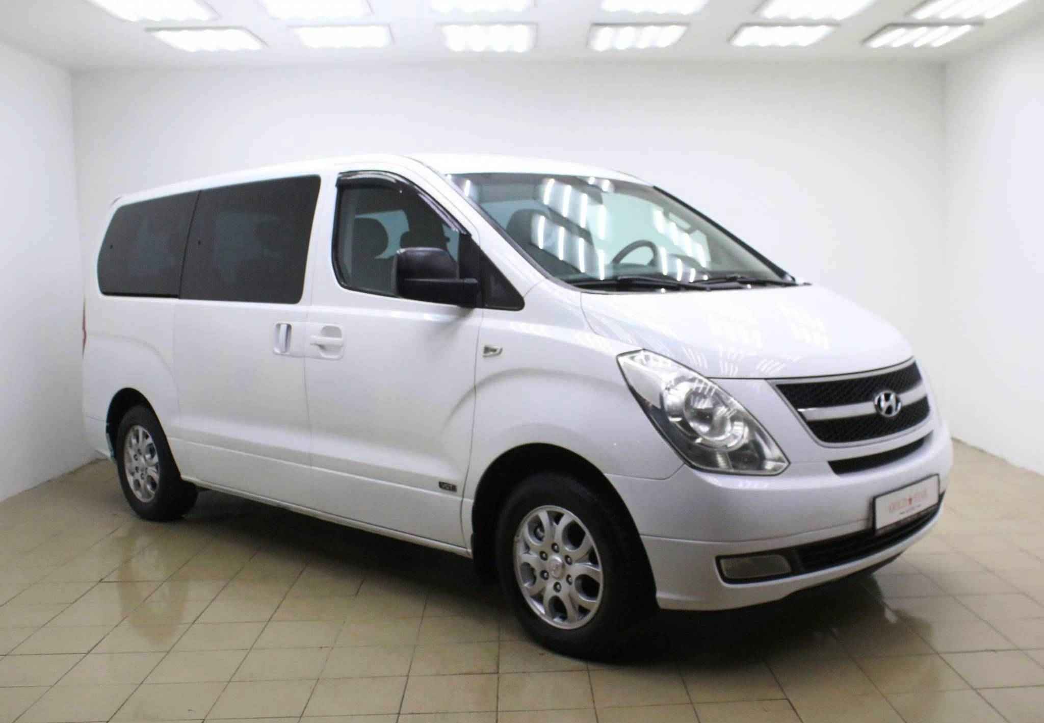 Hyundai Grand Starex, I