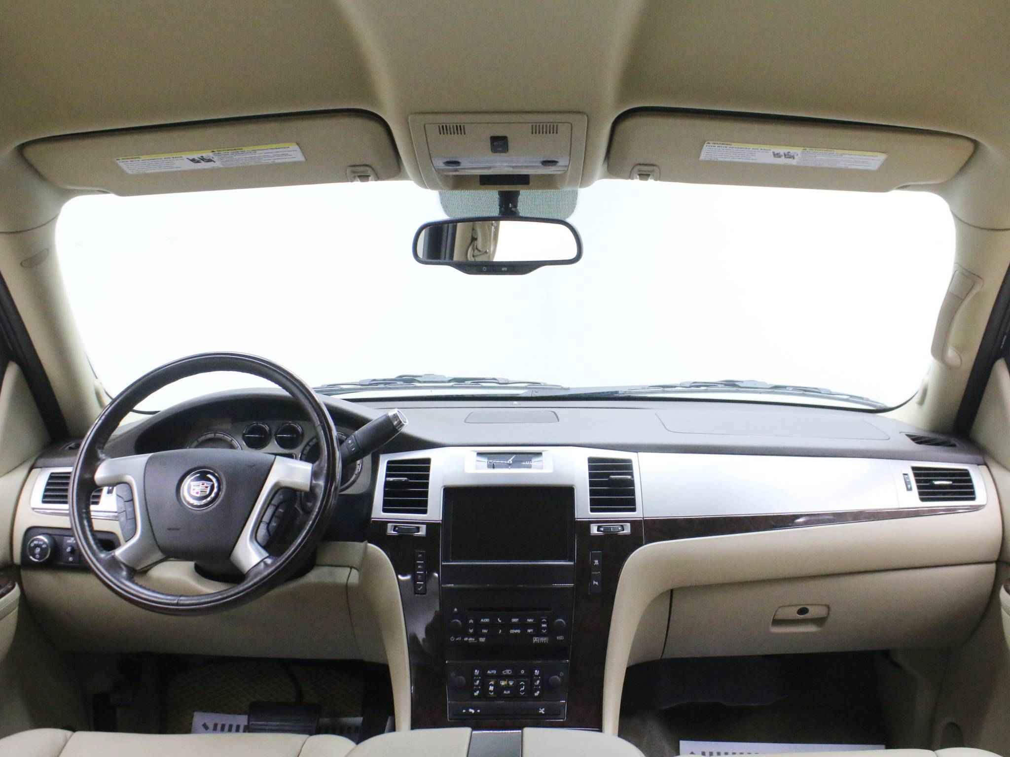 Cadillac Escalade, III