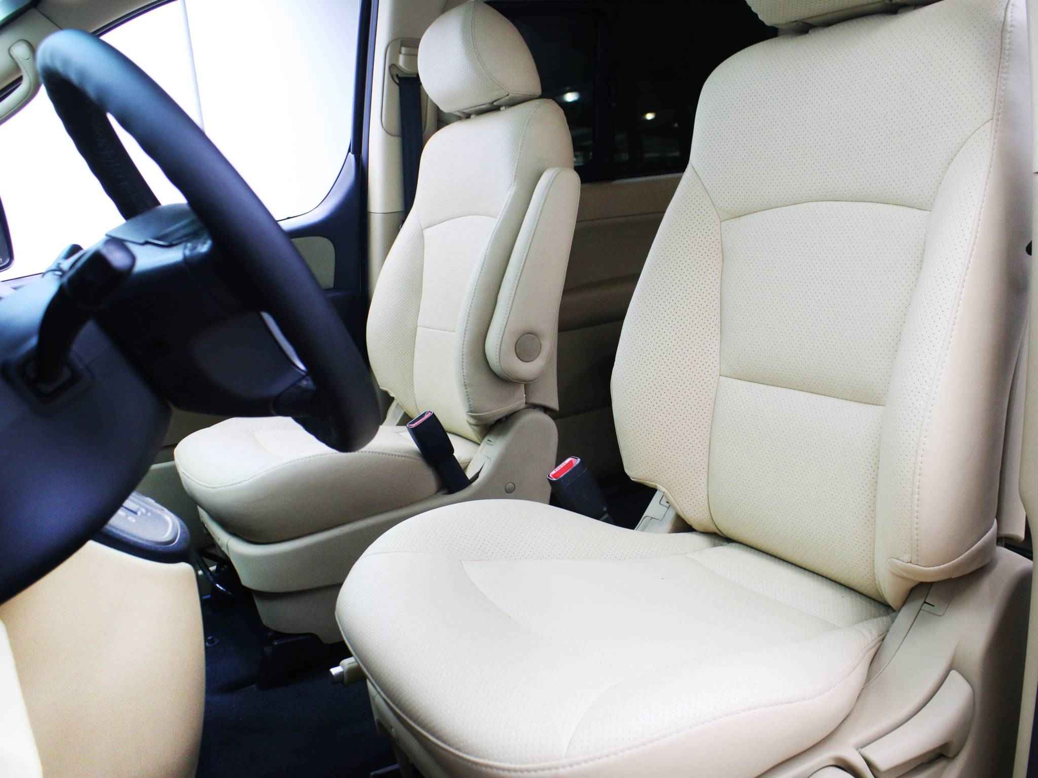 Hyundai Grand Starex, I