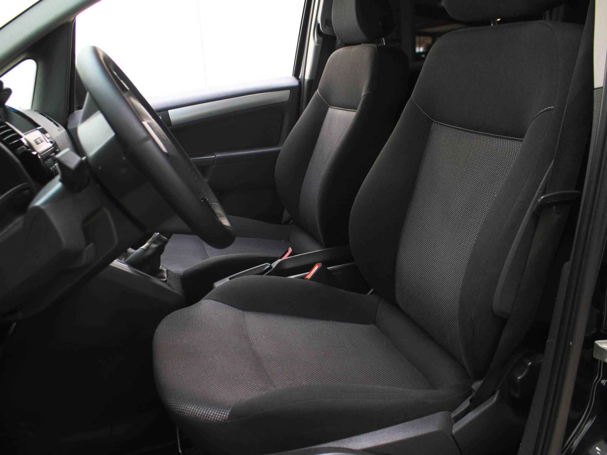 Opel Zafira, B Рестайлинг