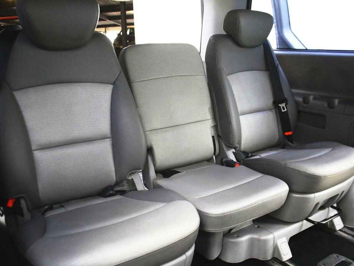 Hyundai Grand Starex, I