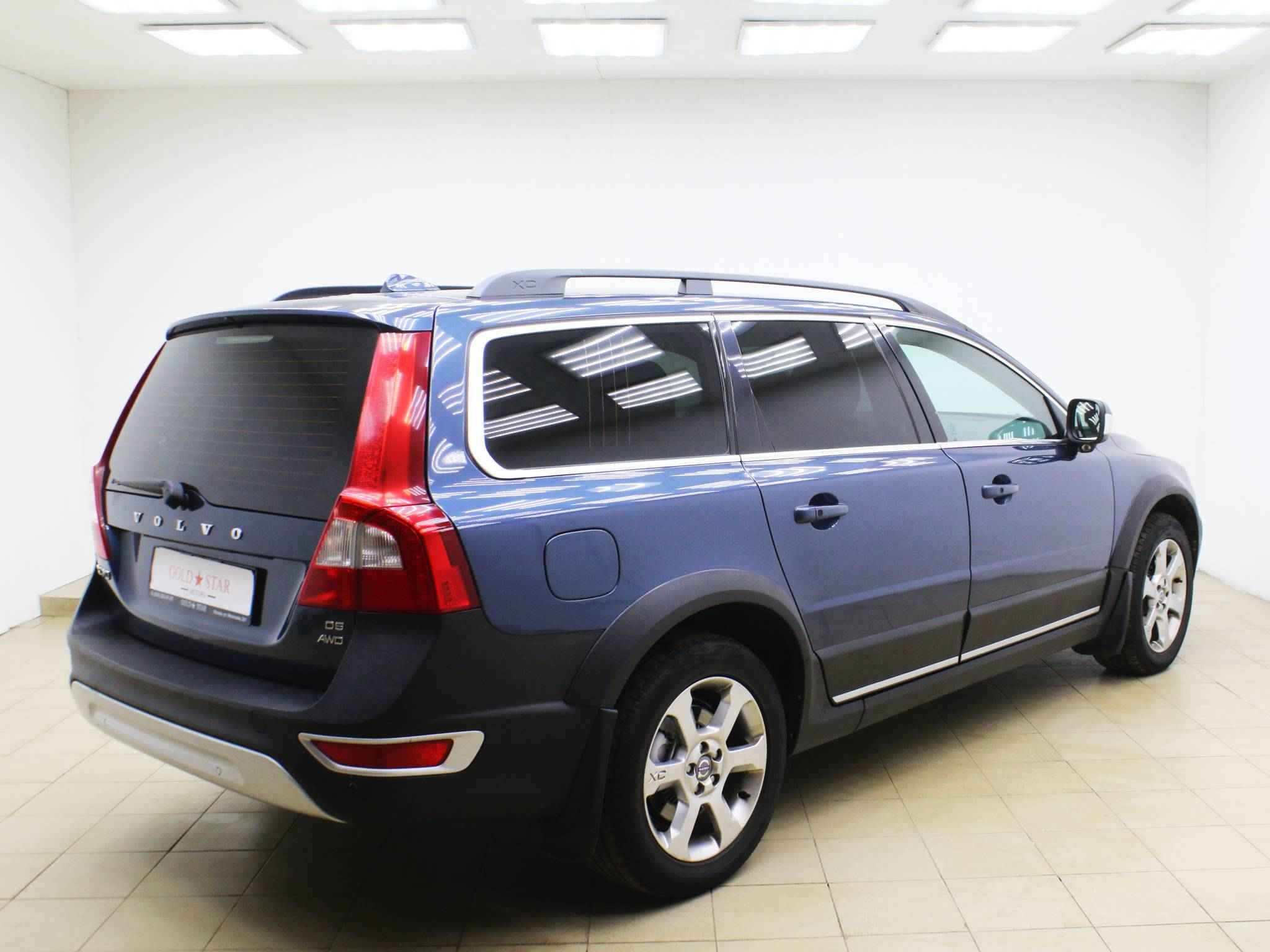 Volvo XC70, II