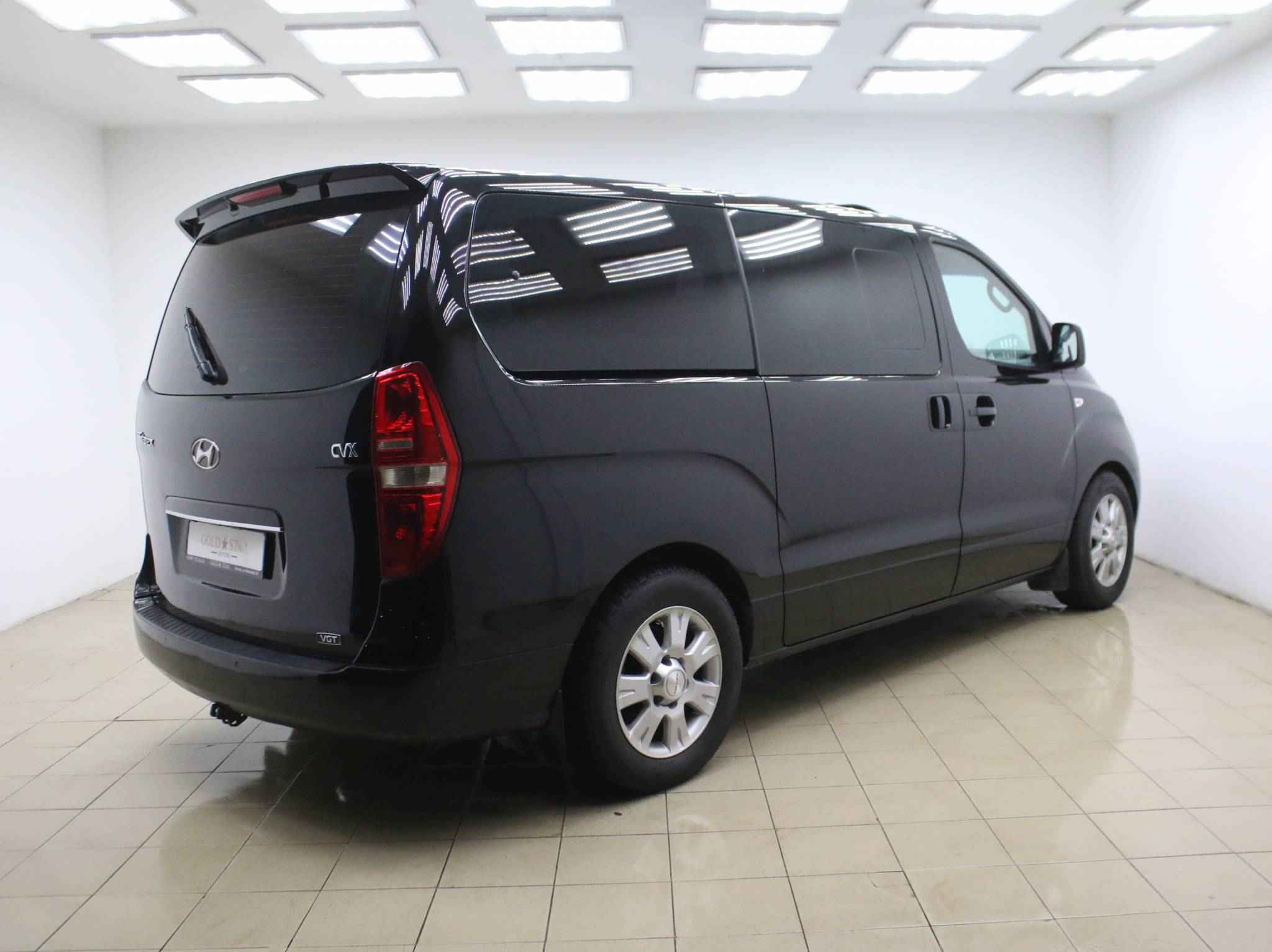 Hyundai Grand Starex, I