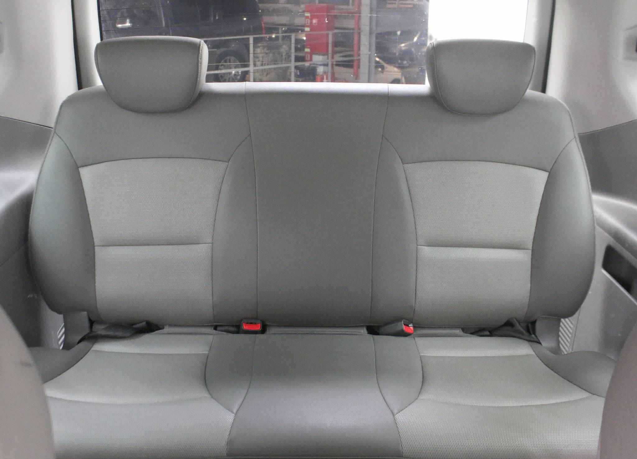 Hyundai Grand Starex, I